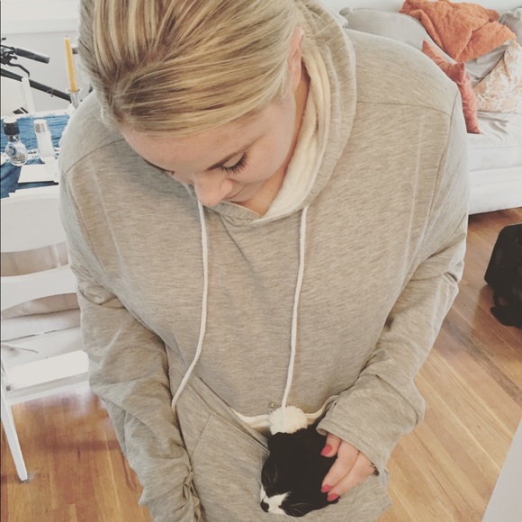 Meet your Posher :) - Picture 5 of 8